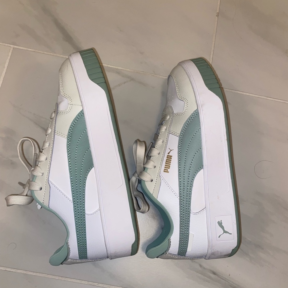 Puma sneakers